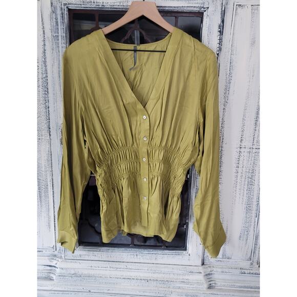 Anthropologie Satin Blouse in Size Large - Moss Color - Picture 6 of 6